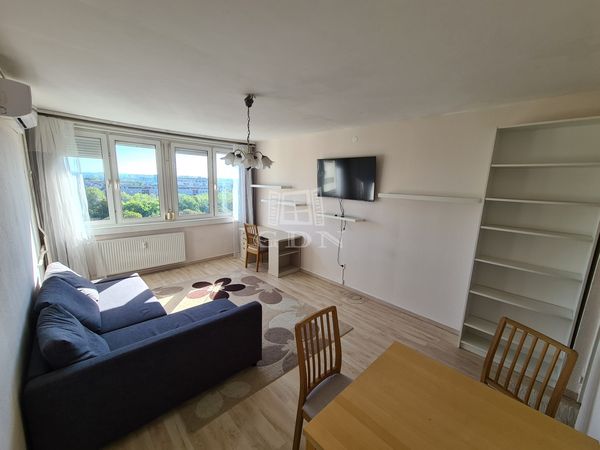 Eladó Budapest XIV. kerület Lakás (panel)