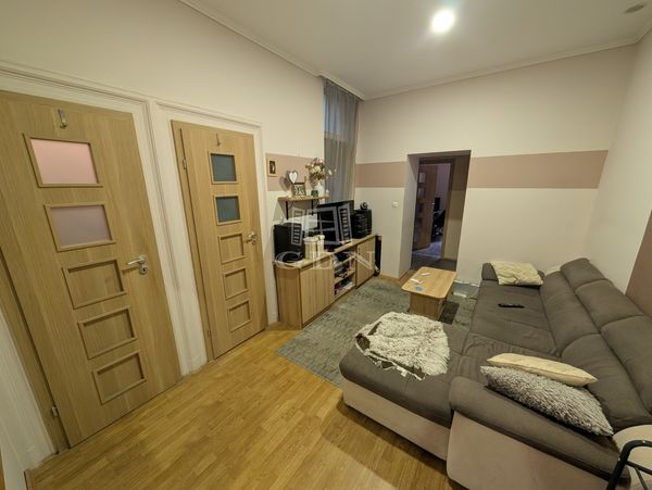 Eladó Budapest VII. kerület Lakás (téglaépítésű)