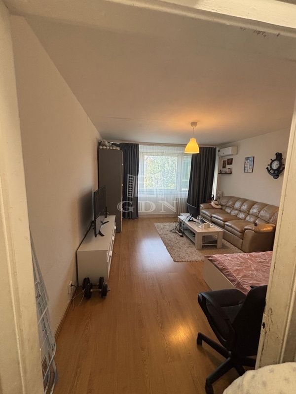 出卖 Budapest X. kerület 公寓房（非砖头）