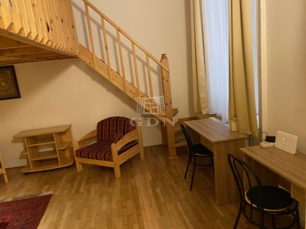 Продается Budapest VI. kerület Квартира (кирпичная)