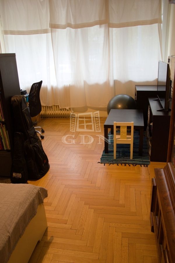 Eladó Budapest XIII. kerület Lakás (csúsztatott zsalu)