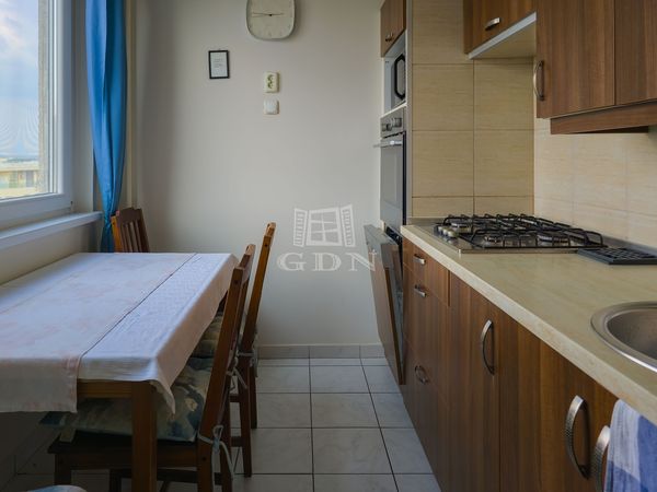 Eladó Budapest XIII. kerület Lakás (panel)