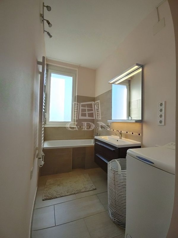 Продается Budapest IV. kerület Квартира (кирпичная)