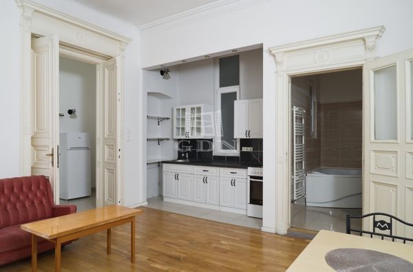 Eladó Budapest IX. kerület Lakás (téglaépítésű)