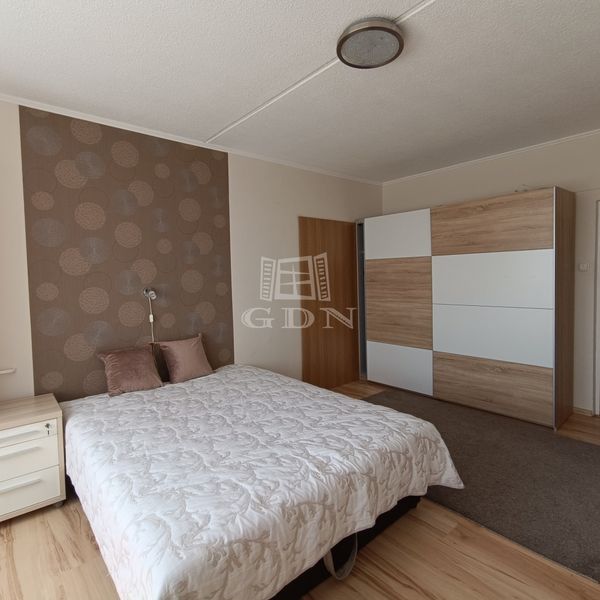 Eladó Budapest XIV. kerület Lakás (panel)