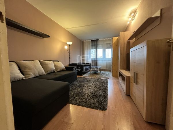 Eladó Budapest III. kerület Lakás (panel)