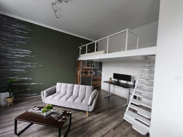 出卖 Budapest VIII. kerület 公寓房（砖头）