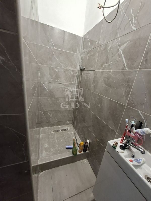 Eladó Budapest XV. kerület Lakás (téglaépítésű)