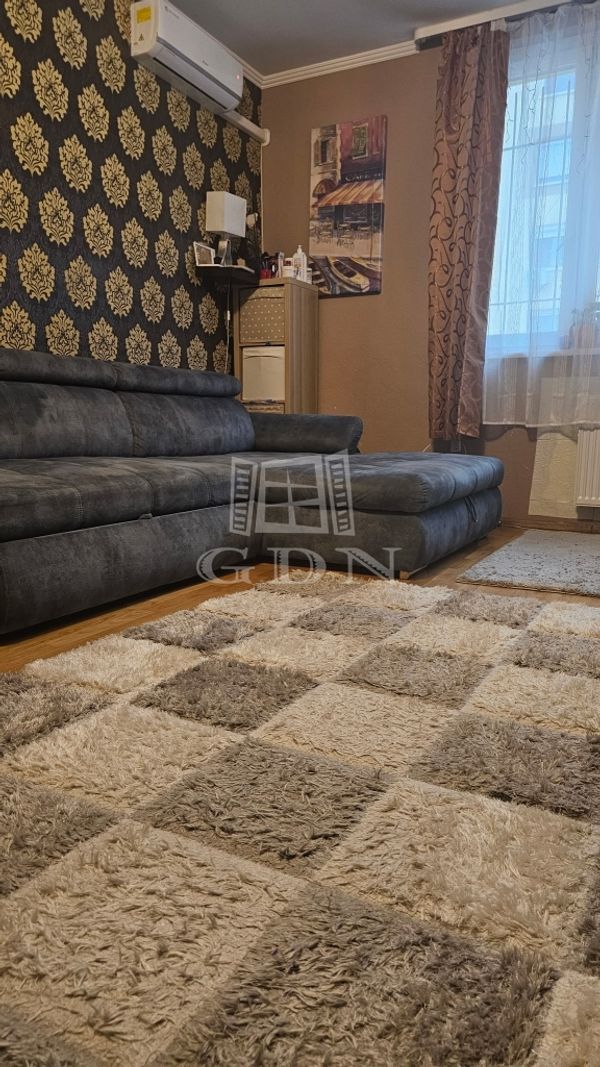 Eladó Budapest XV. kerület Lakás (téglaépítésű)