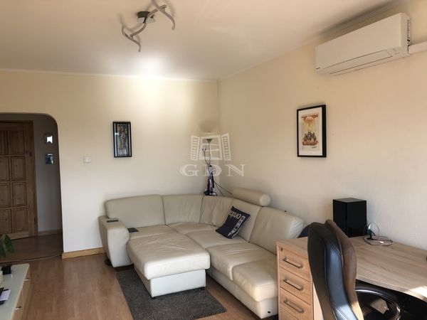 Продается Budapest XV. kerület Квартира (панель)