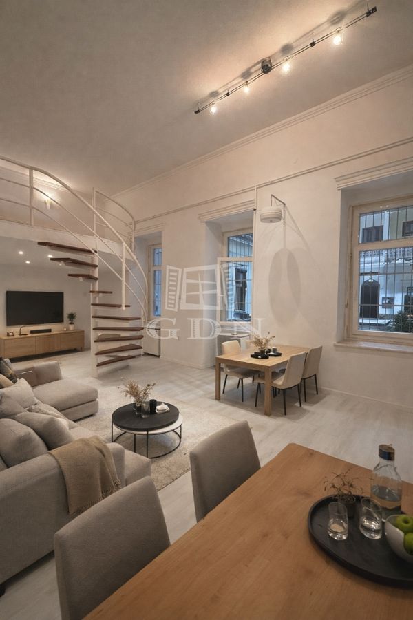 Eladó Budapest VI. kerület Lakás