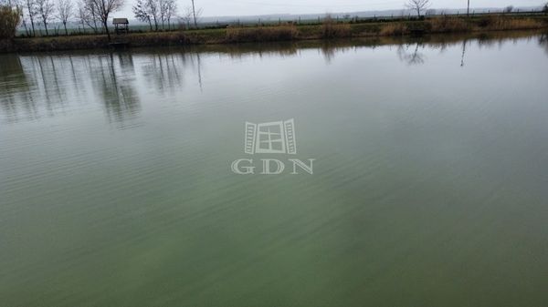 Eladó Madocsa Nyaraló