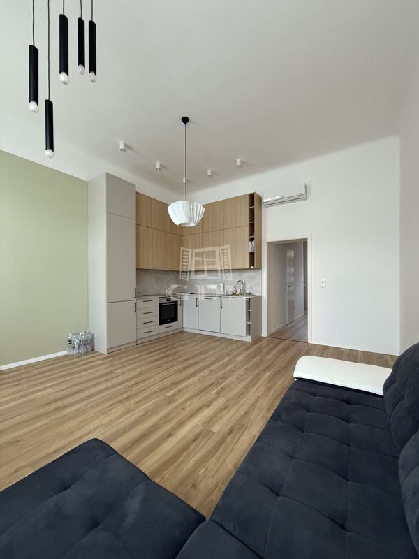 Eladó Budapest VII. kerület Lakás