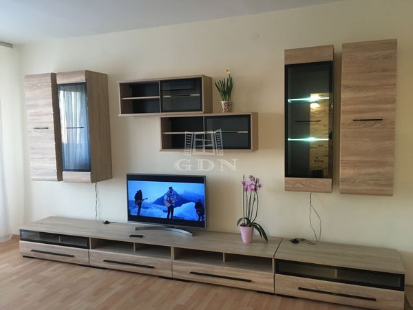 Eladó Budapest XIII. kerület Lakás