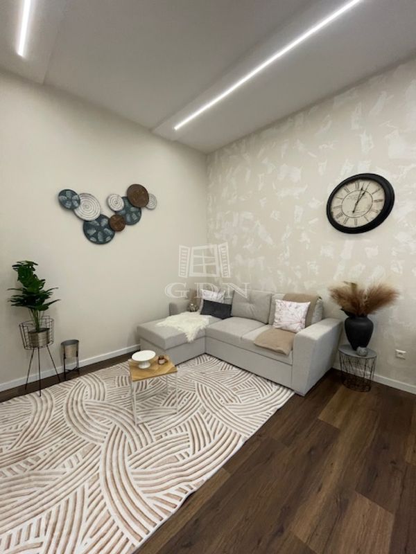 Eladó Budapest VII. kerület Lakás