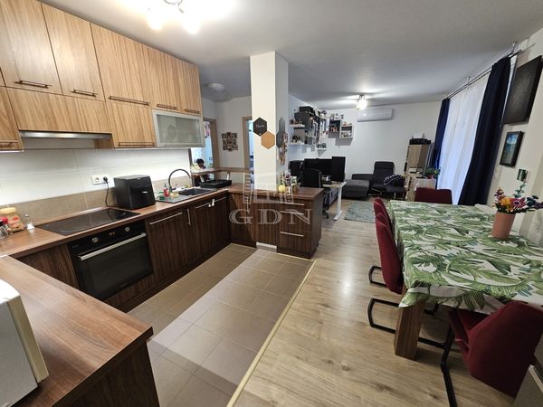 Eladó Budapest XIII. kerület Lakás