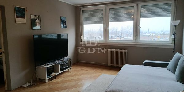 Eladó Budapest XV. kerület Lakás