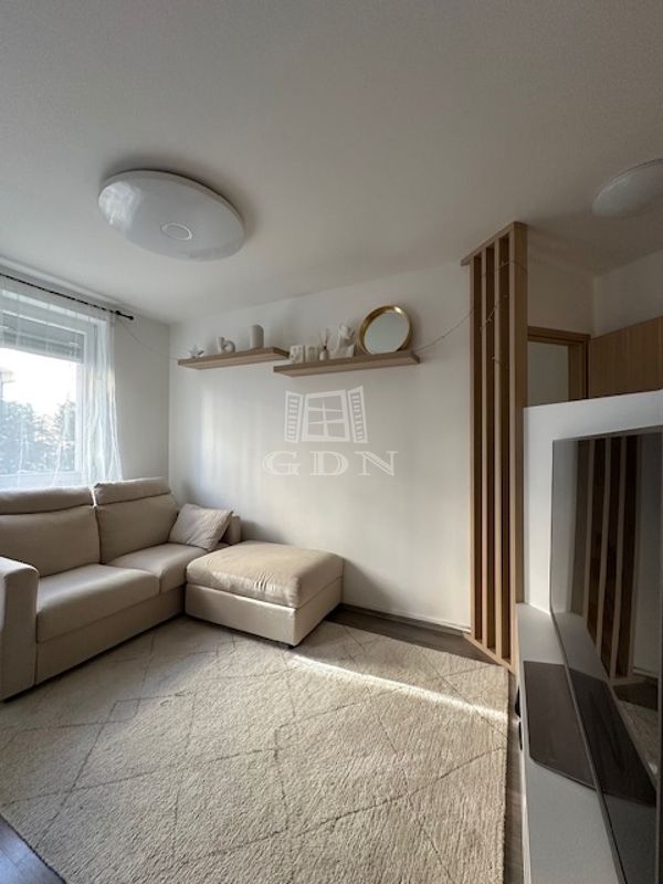 Eladó Budapest XIV. kerület Lakás