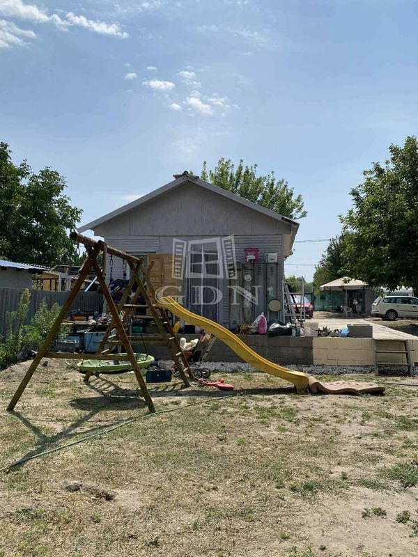 Eladó Budapest XXI. kerület Nyaraló