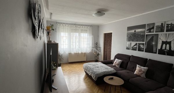 Eladó Budapest XV. kerület Lakás