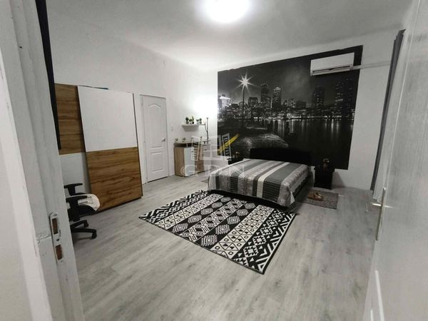 Vânzare Budapest XVIII. kerület Primărie