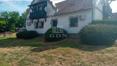 Igal Tanya - 201.235.650 Ft