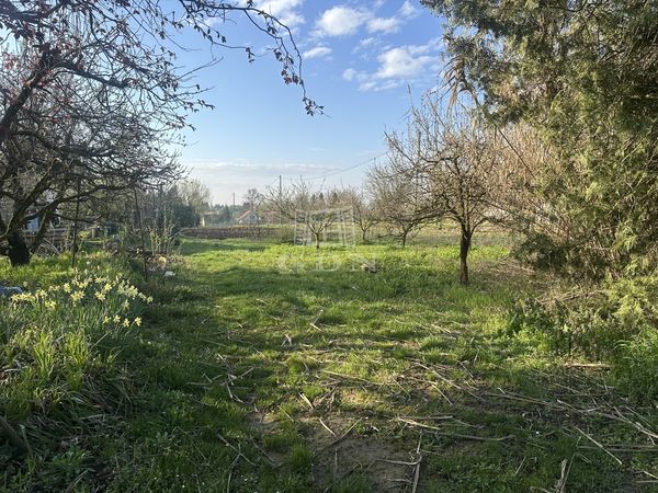 出卖 Kaposvár 土地