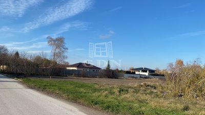 Komárom Telek - 22.000.000 Ft