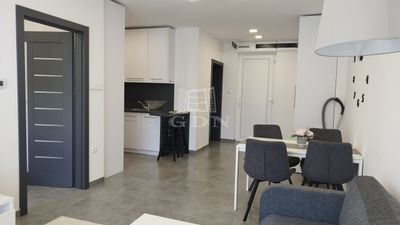 Komárom Lakás - 320.000 Ft