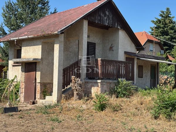 Eladó Komárom Nyaraló