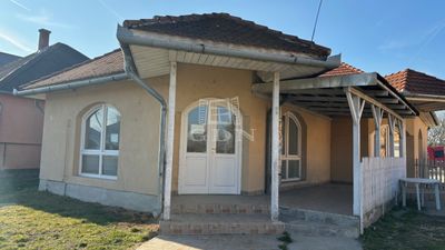 Bana Commercial - Commercial premises - 48.000.000 HUF