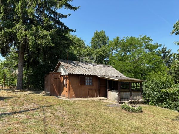 Eladó Komárom Nyaraló