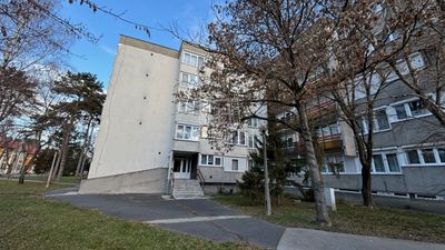 Komárom  - 37.500.000 HUF