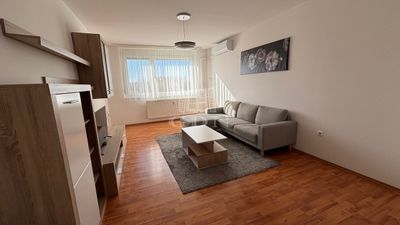 Komárom Wohnung - 180.000 HUF