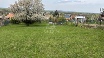 Neszmély 土地 - 26.690.000 HUF