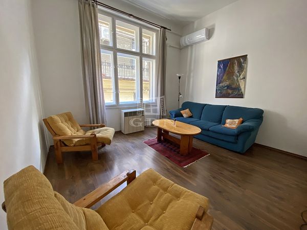 Eladó Budapest VI. kerület Lakás