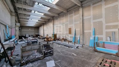 Székesfehérvár Raktár - 477.400 Ft