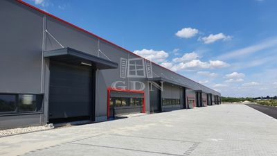 Székesfehérvár Raktár - 1.652.251 Ft