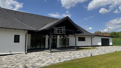 Mór Einfamilienhaus - 114.990.000 HUF