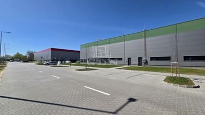 Székesfehérvár Raktár - 2.516.361 Ft