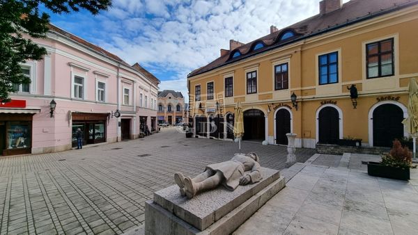 Kiadó Székesfehérvár Üzlethelyiség