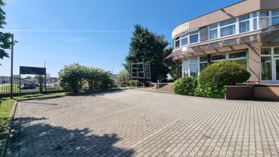 Székesfehérvár Üzlethelyiség - 290.000 Ft