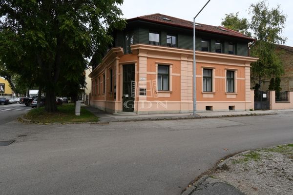 For sale Székesfehérvár Office