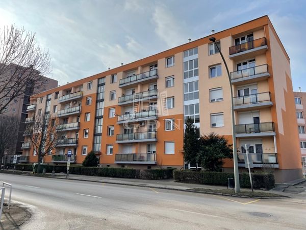 închiriere Székesfehérvár Apartament