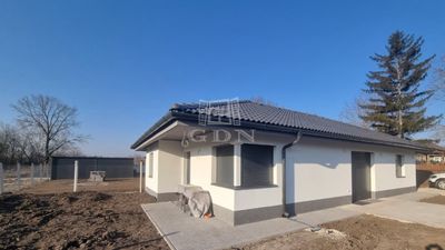 Székesfehérvár 家庭别墅 - 89.000.000 HUF