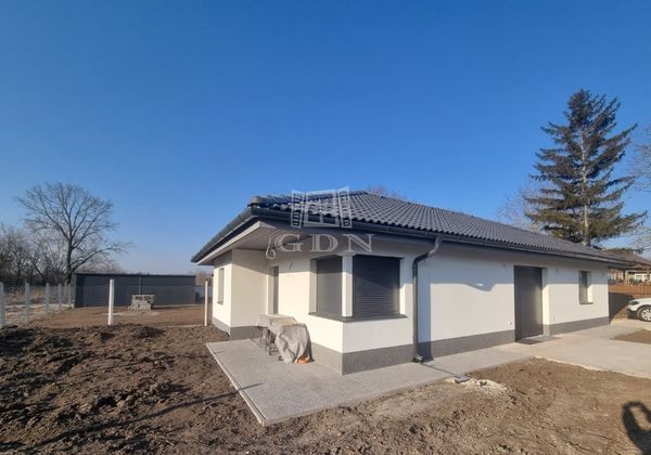 Vânzare Székesfehérvár Casa Familiala