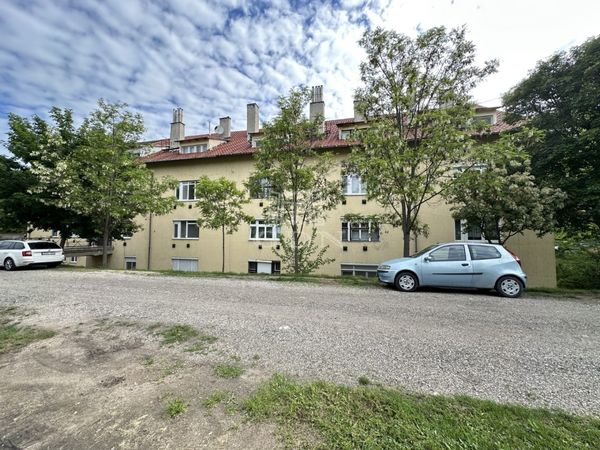 Продается Székesfehérvár Квартира (кирпичная)