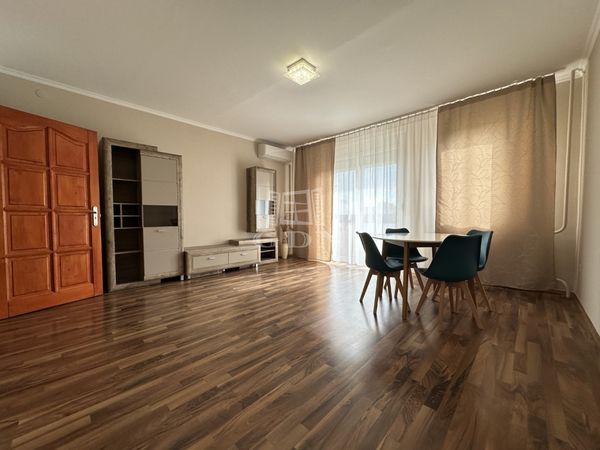 Продается Székesfehérvár Квартира (панель)