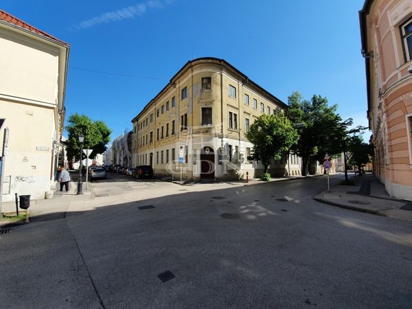 Kiadó Székesfehérvár Iroda