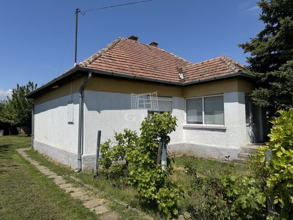 For sale Kőszárhegy Family House